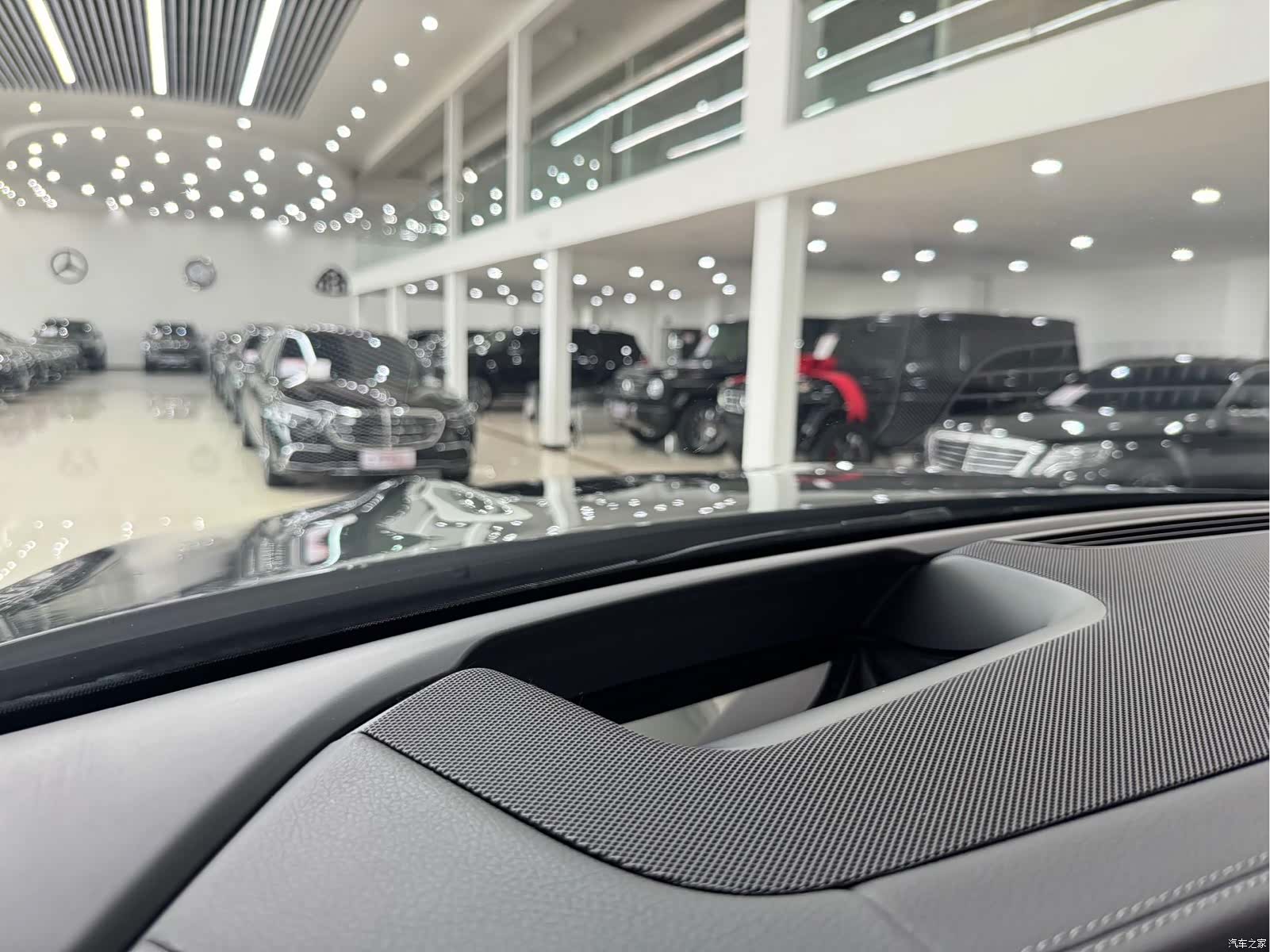 Mercedes-Benz GLS, 2023 12