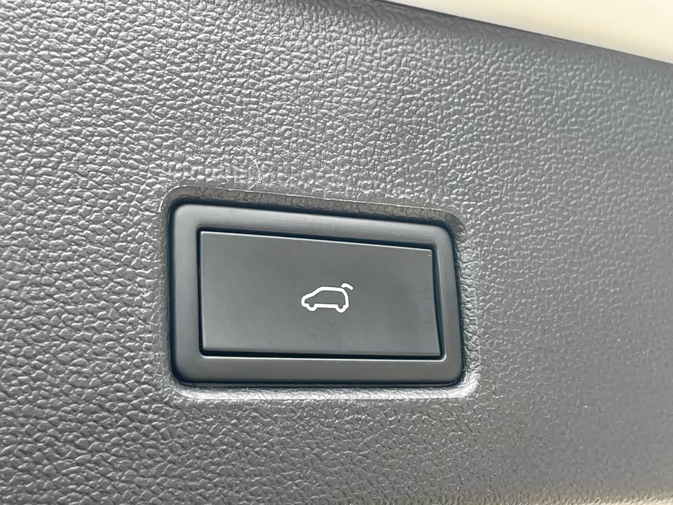 Volkswagen T-ROC exploring Songs