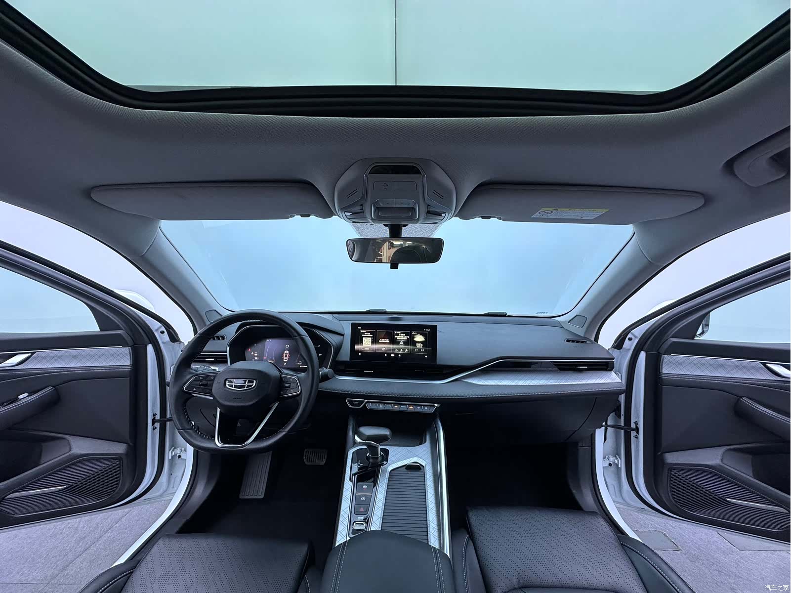 Geely Preface, 2022 10