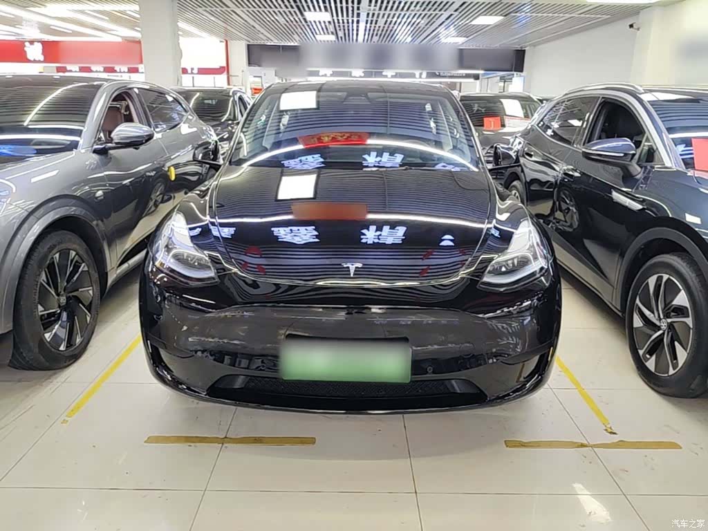 Tesla Model Y, 2023 3