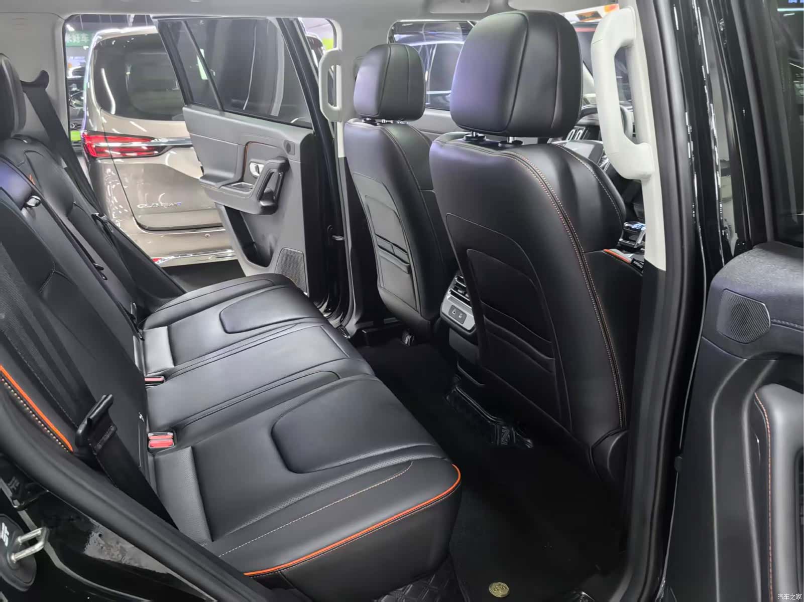 Jetour T1, 2025 13