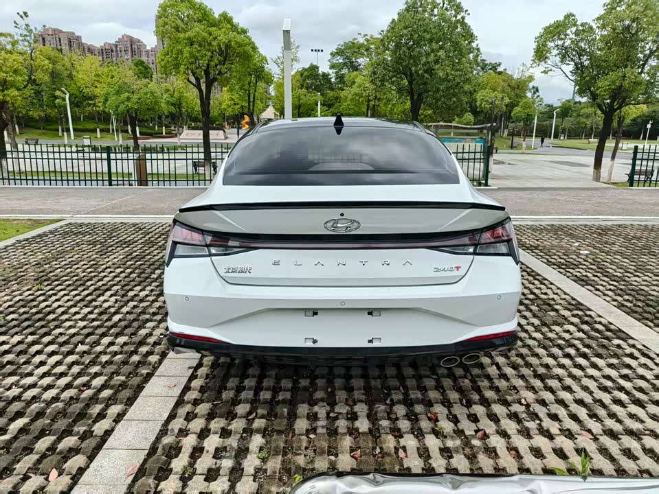 Hyundai Elantra Hyundai Elantra
