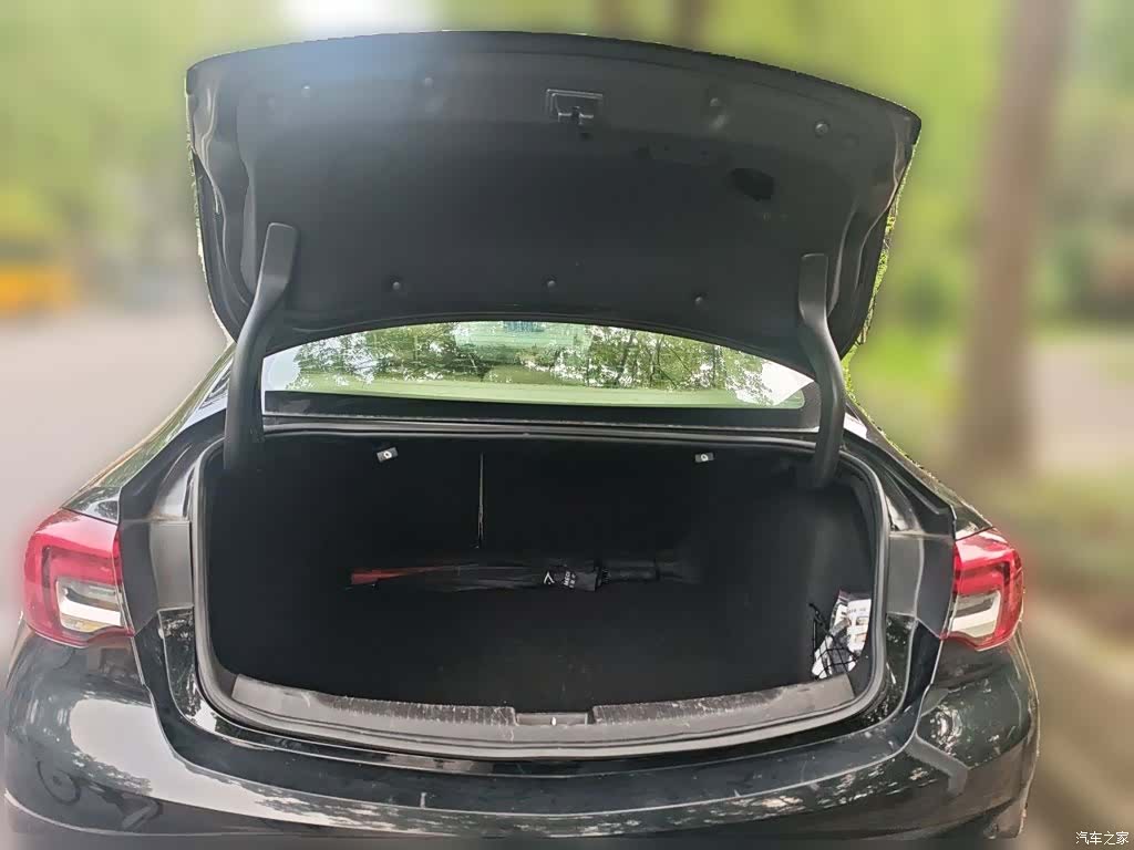 Buick Regal, 2021 10