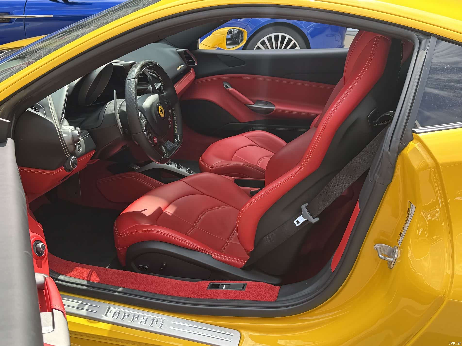 Ferrari 488, 2017 13