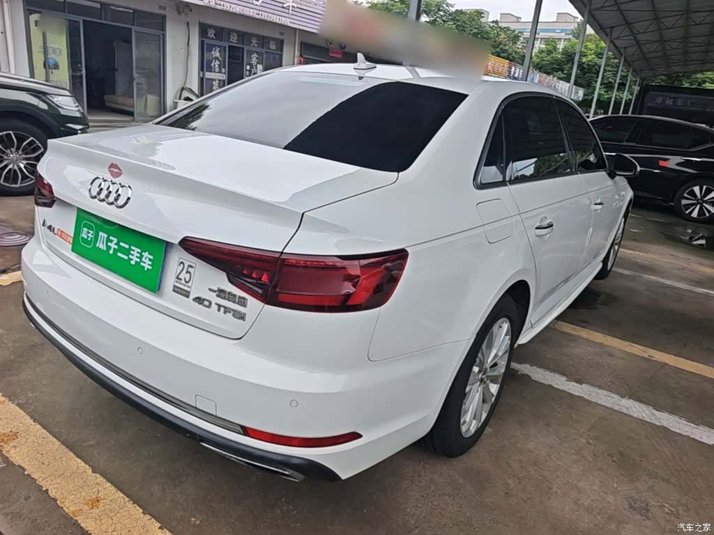 Audi A4L, 2019 7