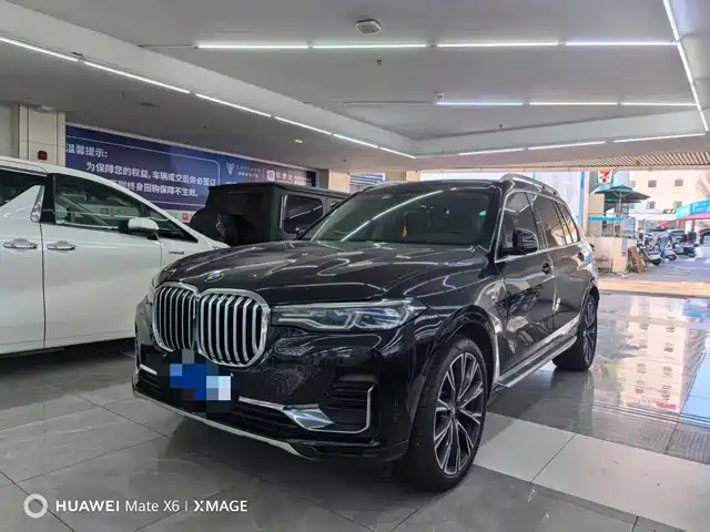 BMW X7 2020 — купить из Китая под заказ