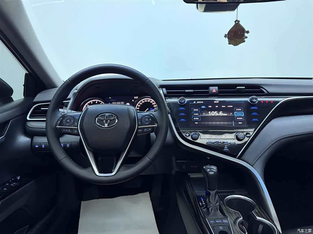 Toyota Camry, 2021 12