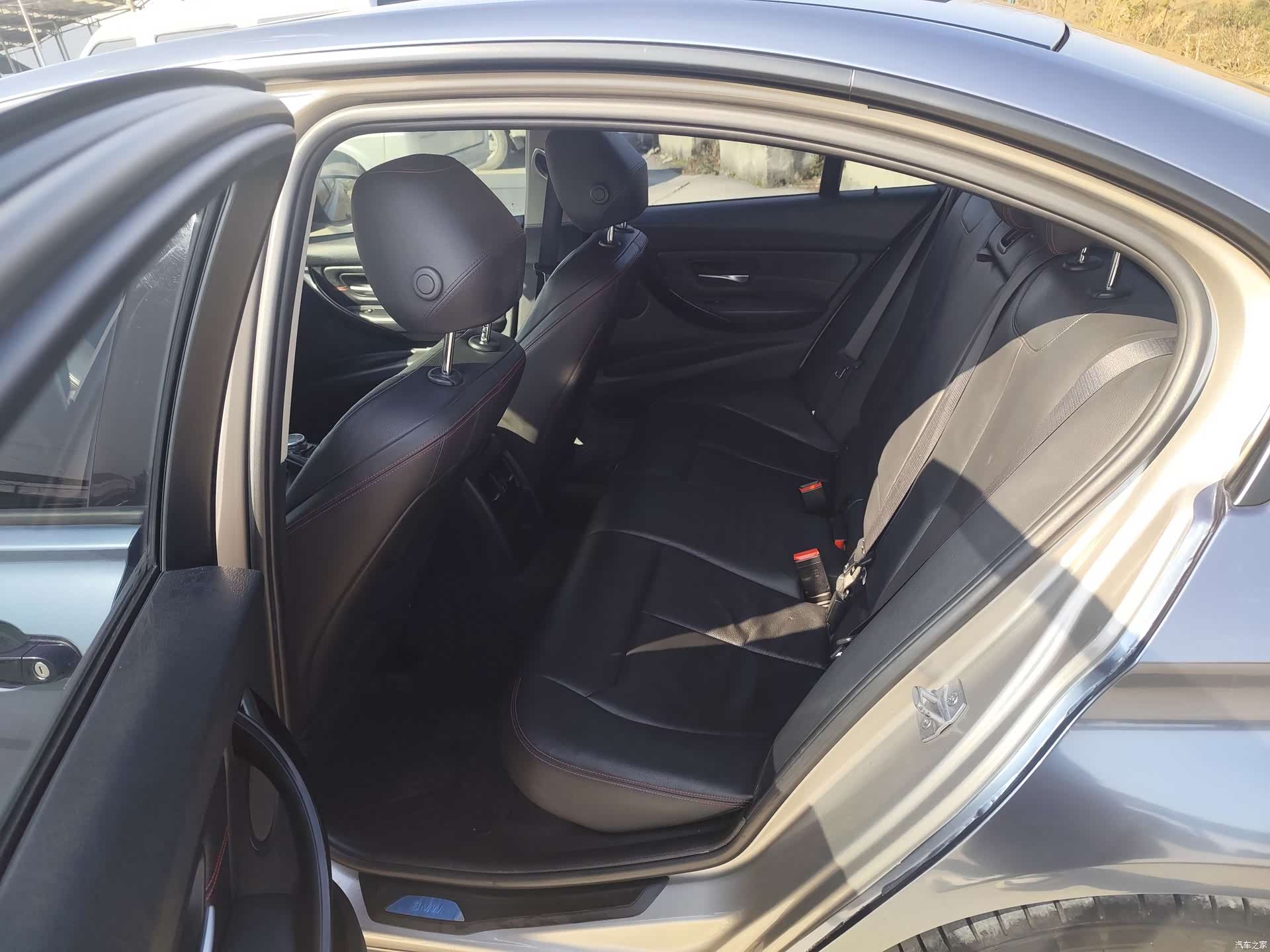 BMW 3 Series, 2015 10