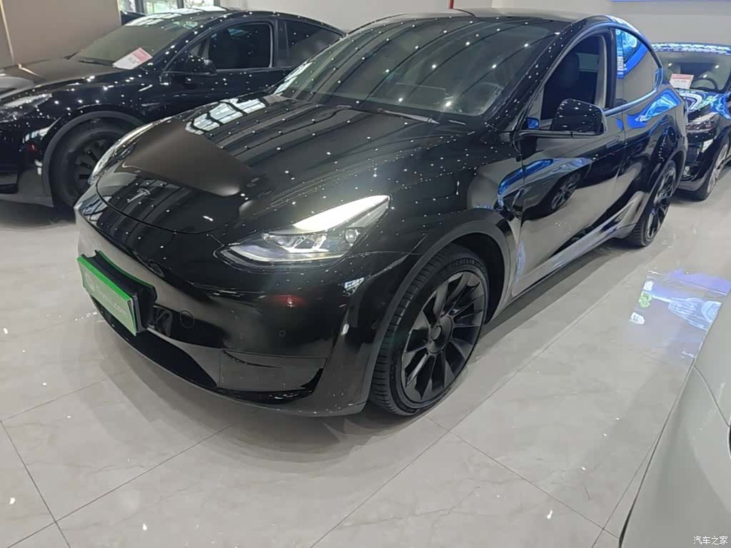 Tesla Model Y, 2022 2