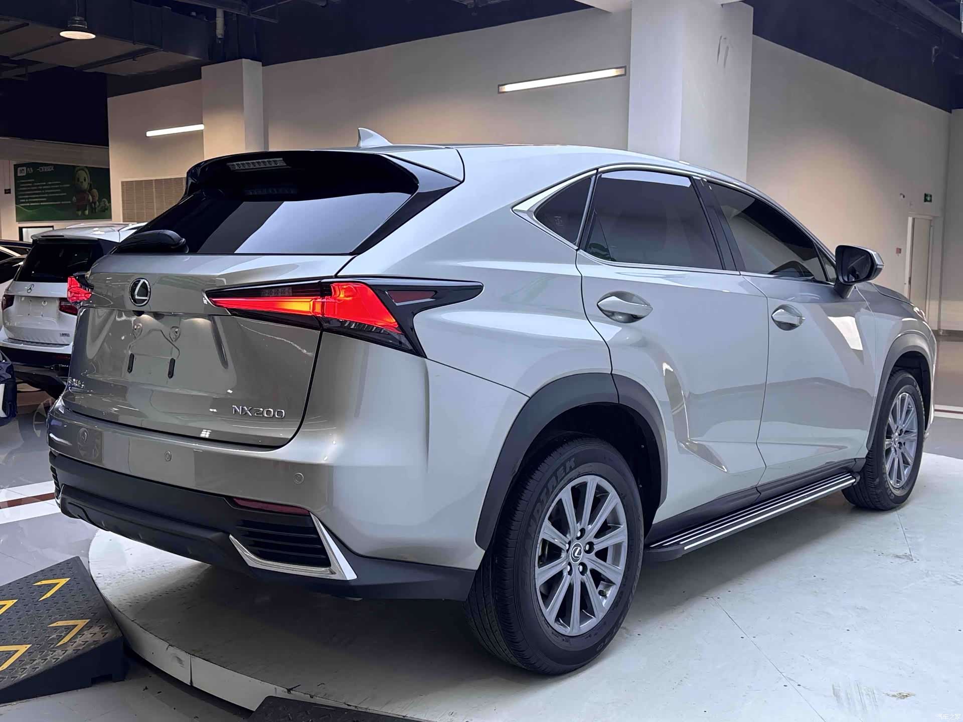 Lexus NX, 2021 6
