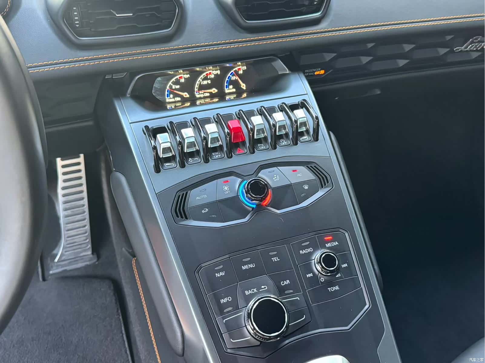 Lamborghini Huracán, 2017 все фото