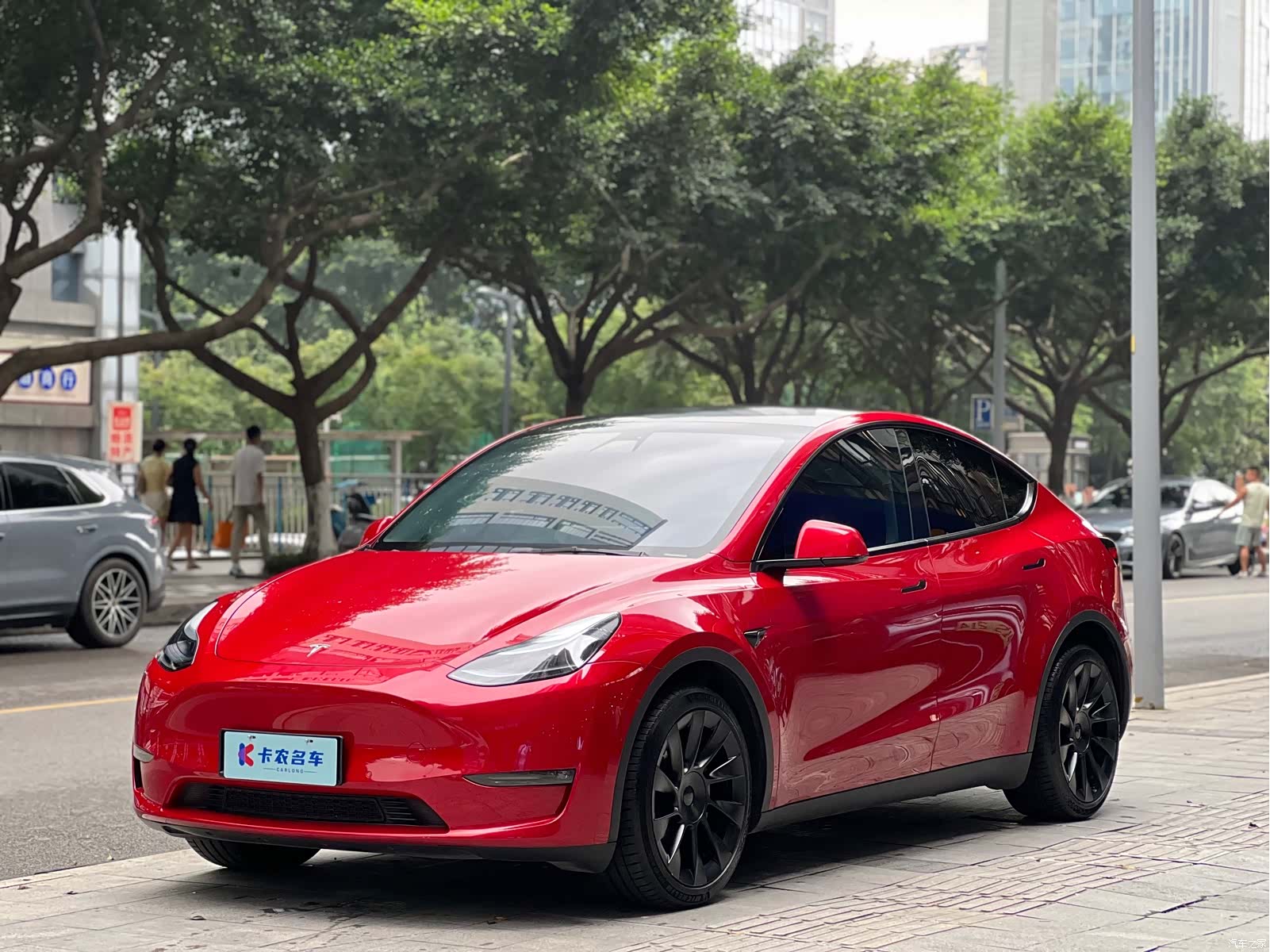 Tesla Model Y, 2023 1