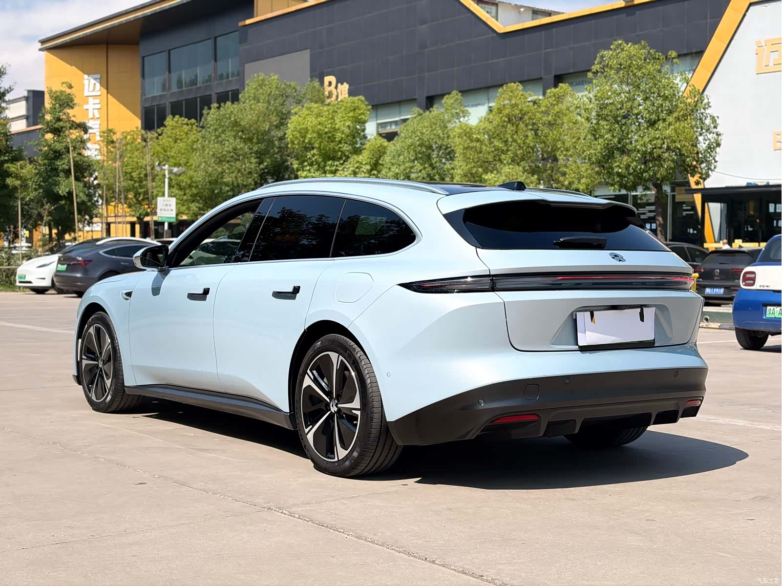 NIO ET5, 2024 6