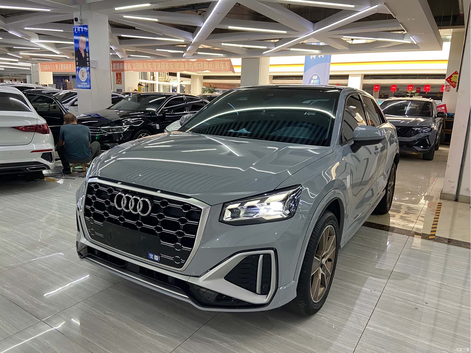 Audi Q2L, 2022 1