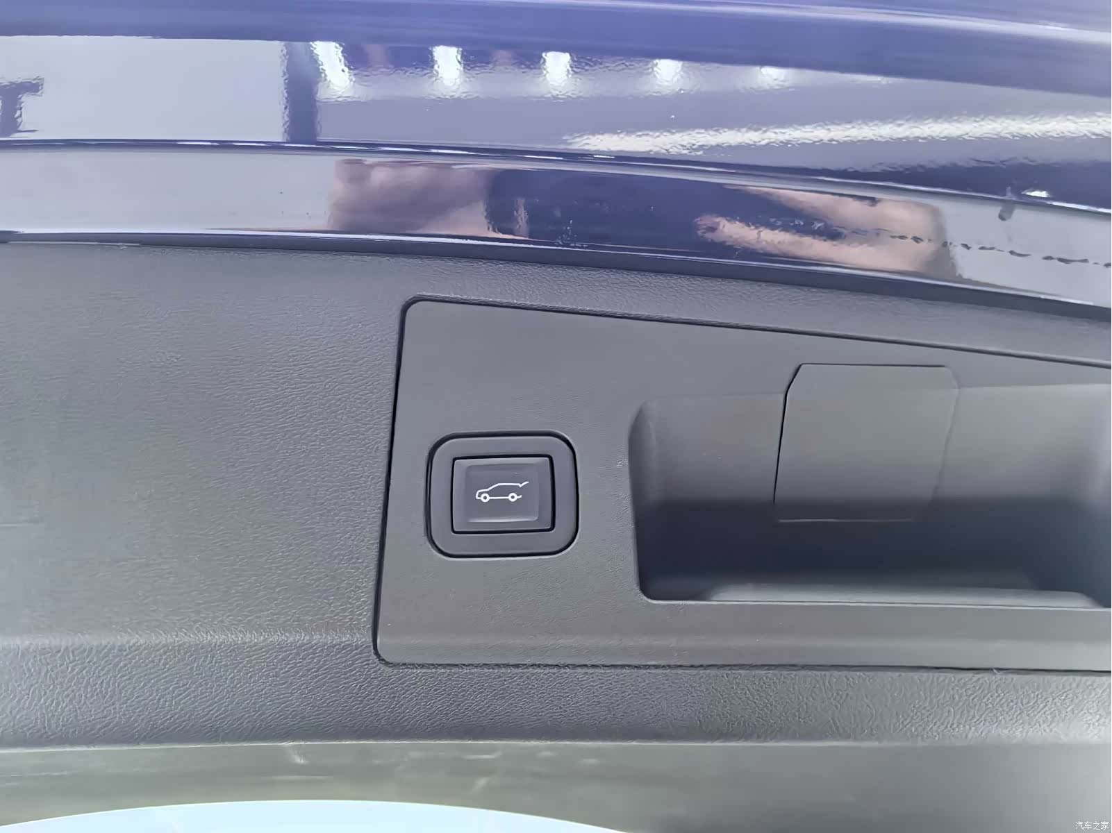Cadillac XT4, 2021 13