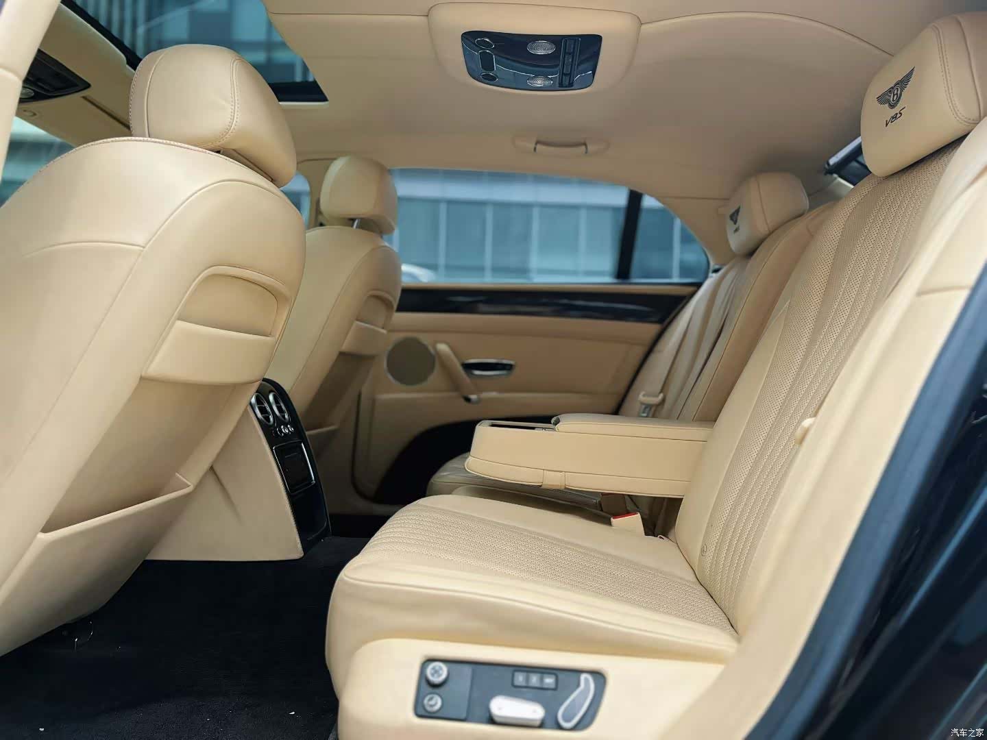 Bentley Flying Spur, 2018 9