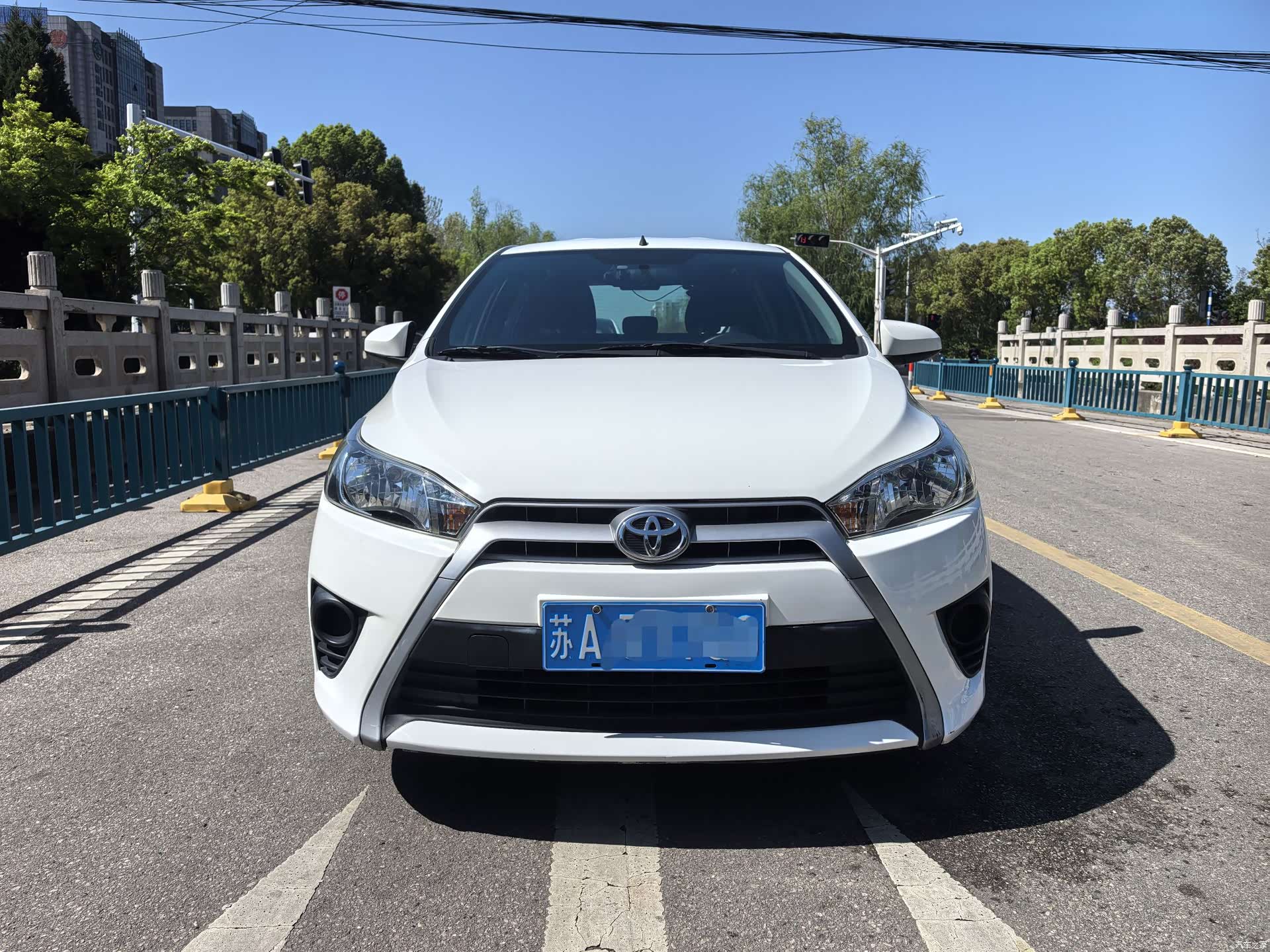 Toyota YARiS L, 2015 2