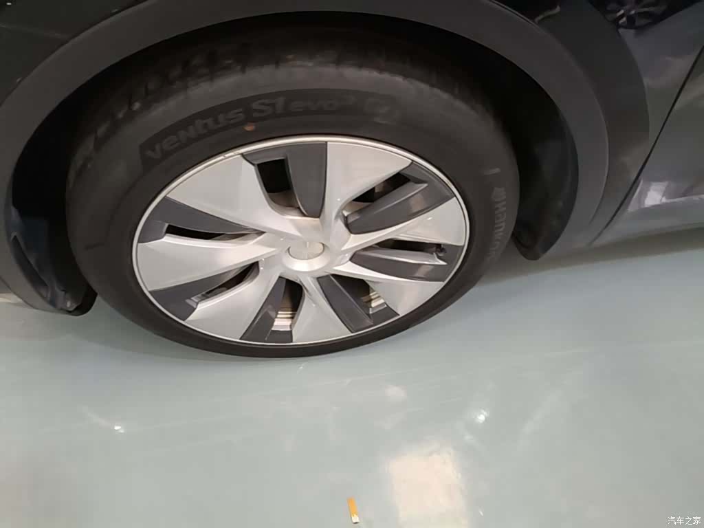 Tesla Model Y, 2021 23