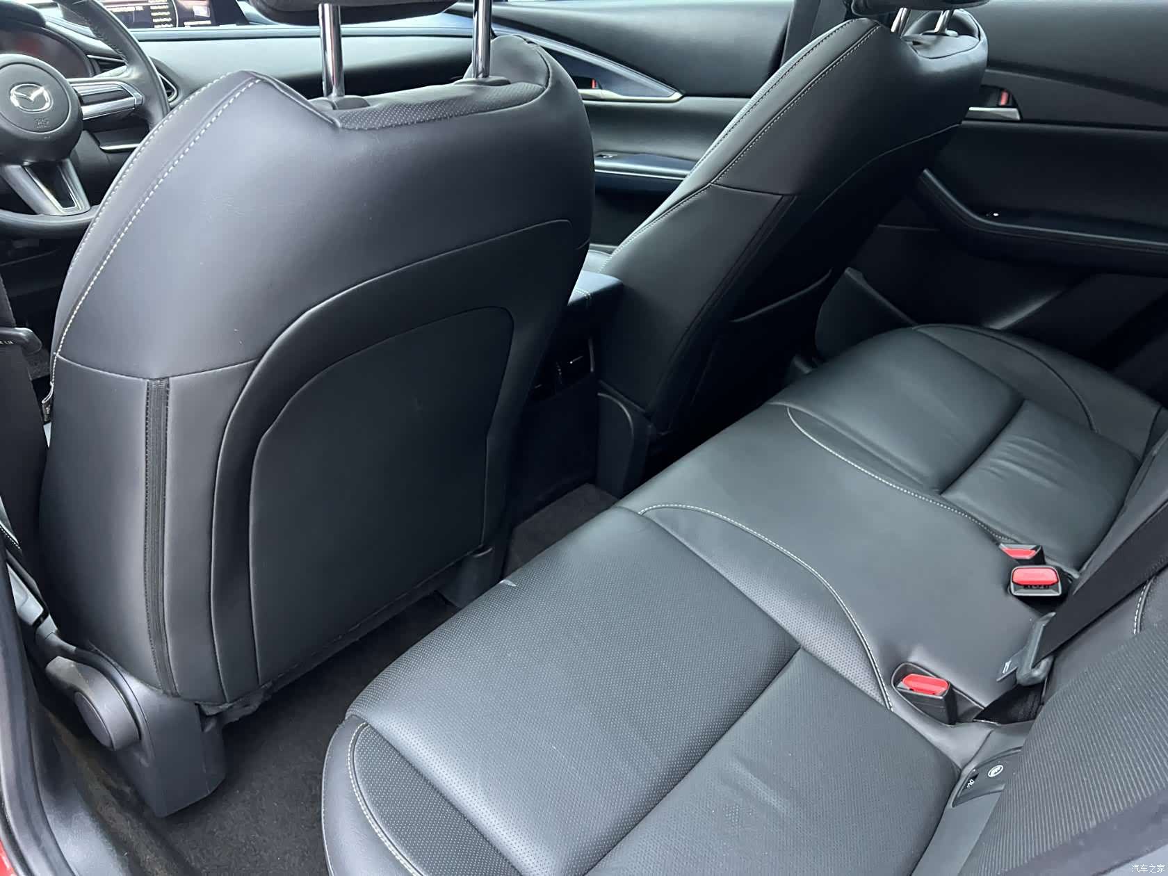 Mazda CX-30, 2022 10