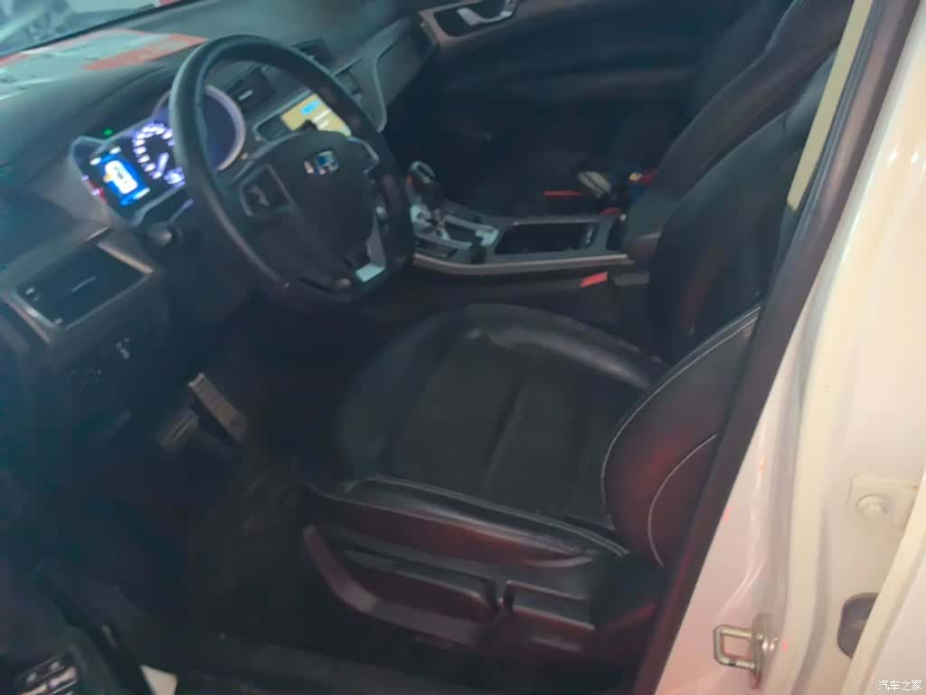 Geely Emgrand, 2017 15