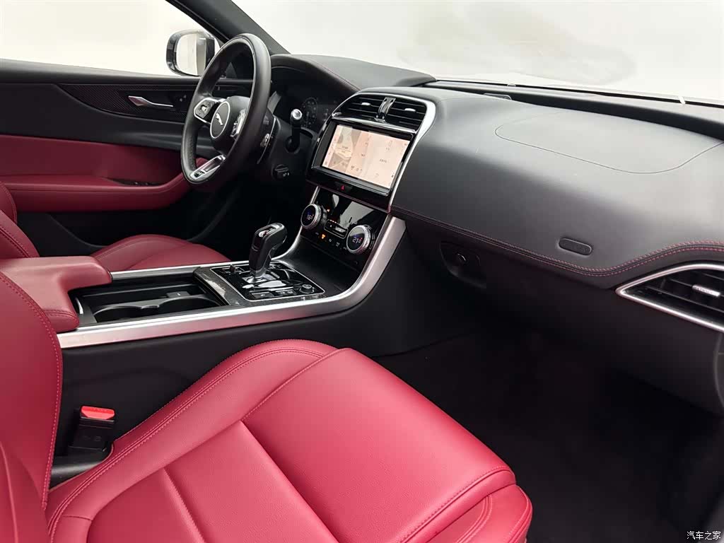 Land Rover XEL, 2022 17