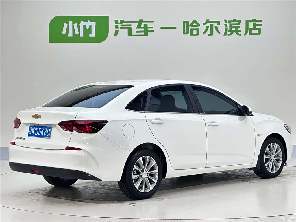 Chevrolet 320, 2022 все фото
