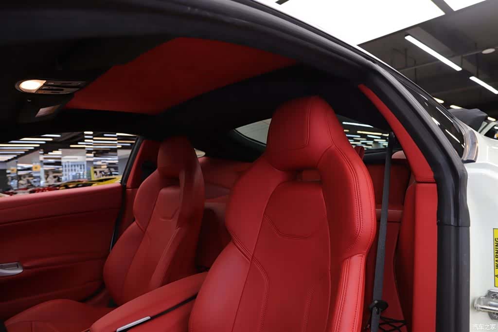 Ferrari F12ber, 2016 6