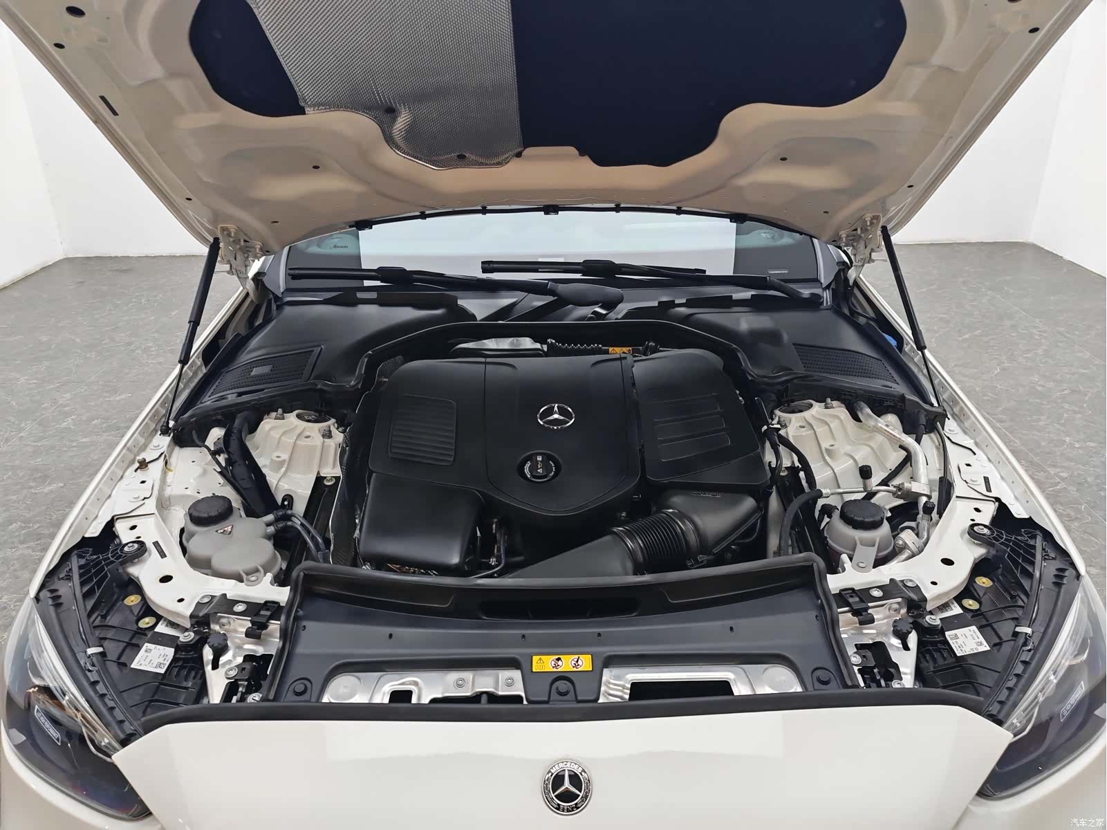 Mercedes-Benz C-Class, 2022 13