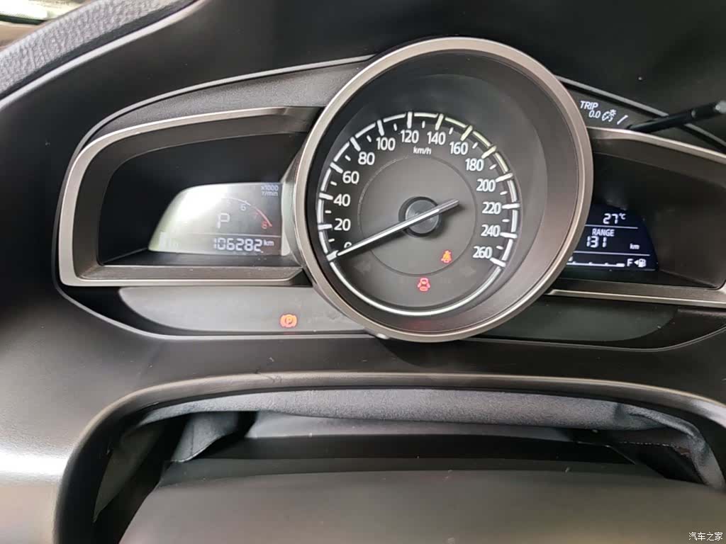 Mazda Mazda3, 2017 12