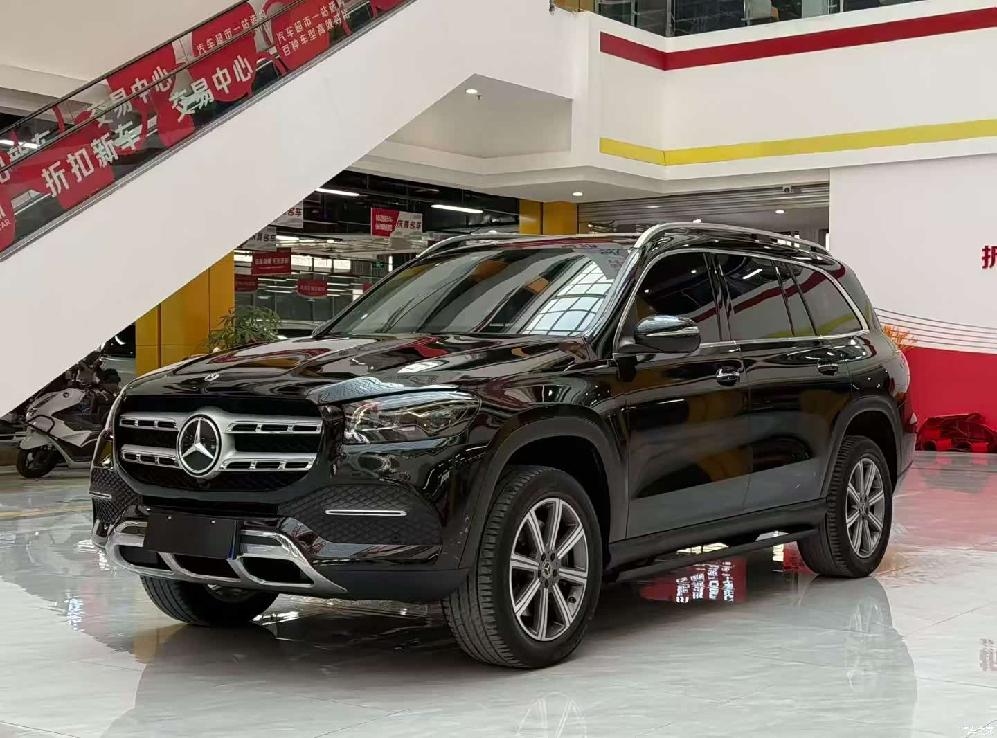 Mercedes-Benz GLS, 2021 1