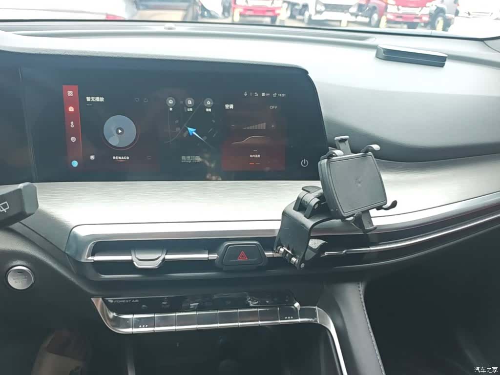 Changan CS35, 2022 13