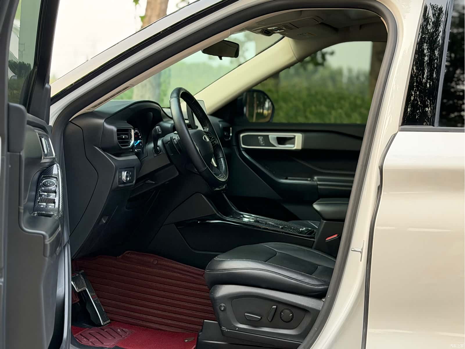 Ford Explorer, 2021 9
