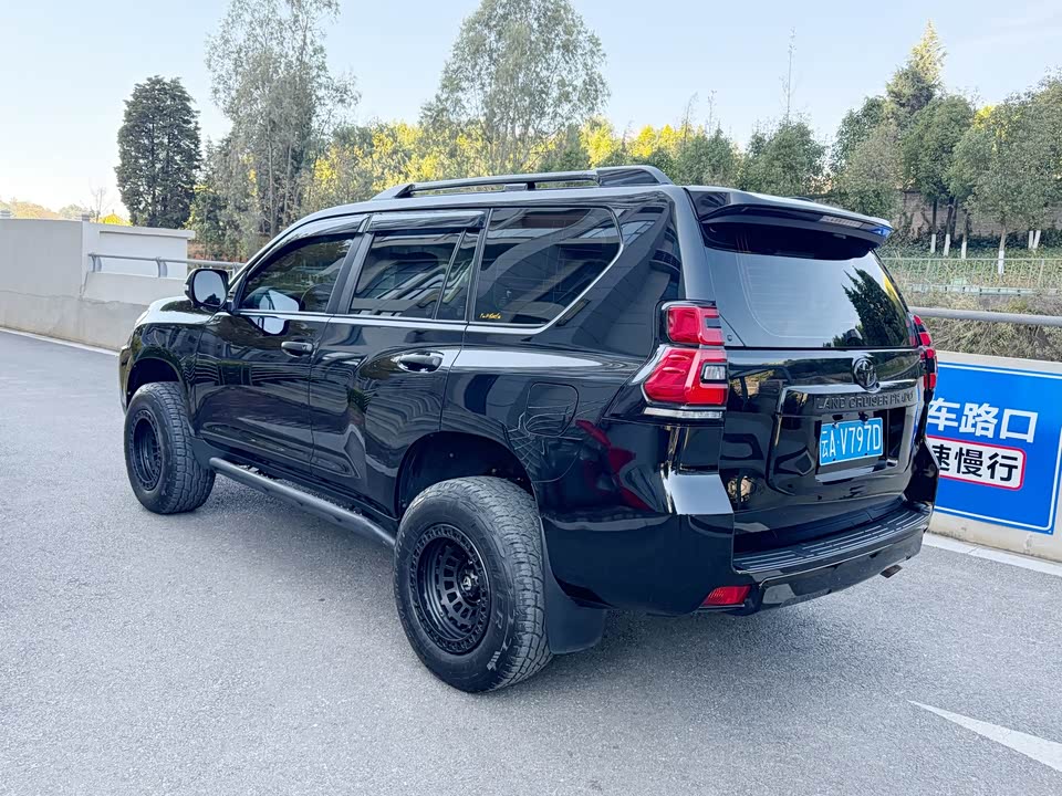 Toyota Prado