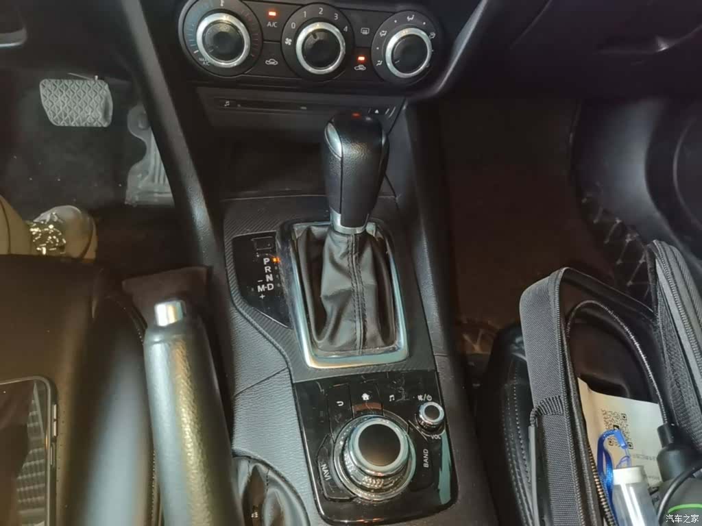 Mazda Mazda3, 2015 14