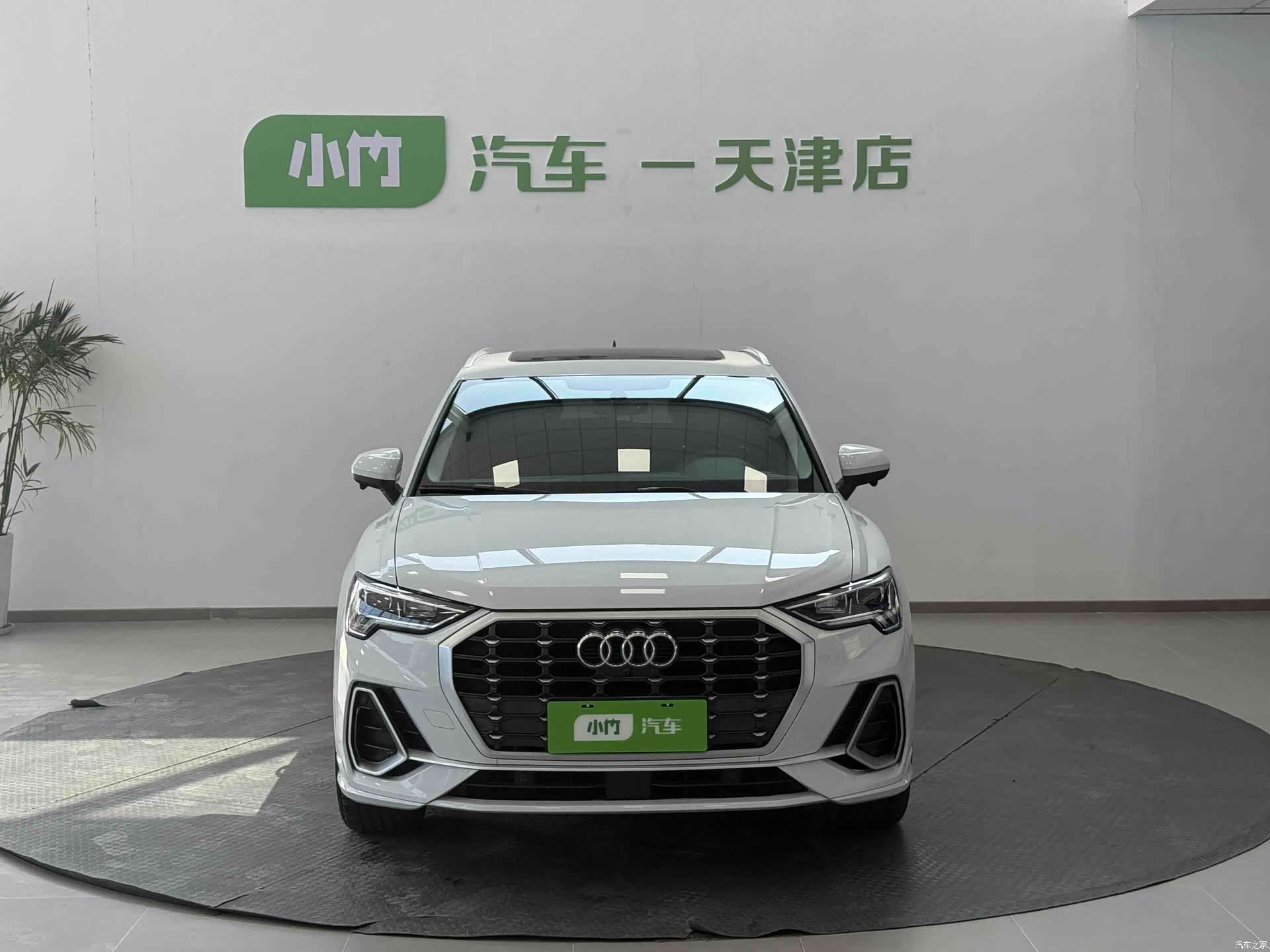 Audi Q3, 2022 3