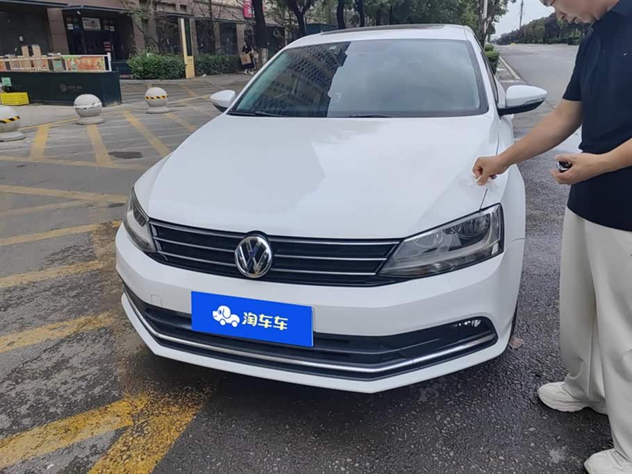 Volkswagen Sagitar