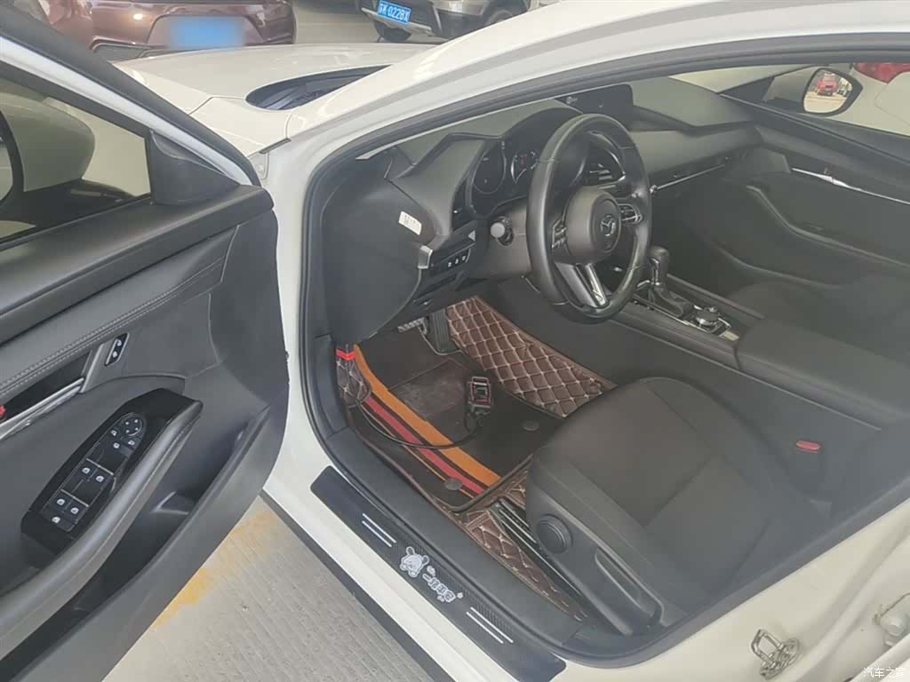 Mazda Mazda3, 2025 16