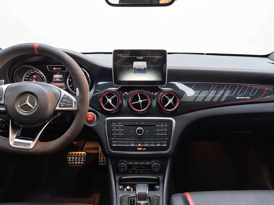 Mercedes-Benz GLA AMG