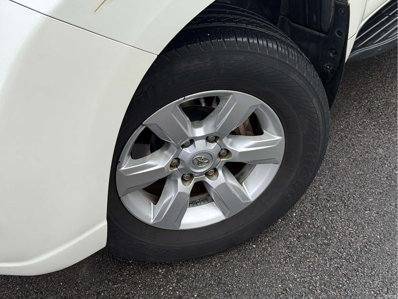 Toyota Prado, 2016 17