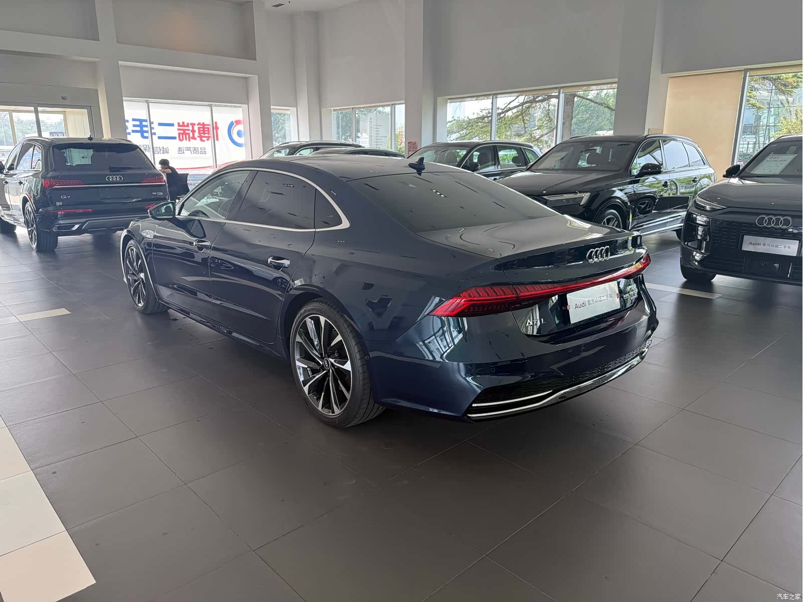 Audi A7L, 2022 6