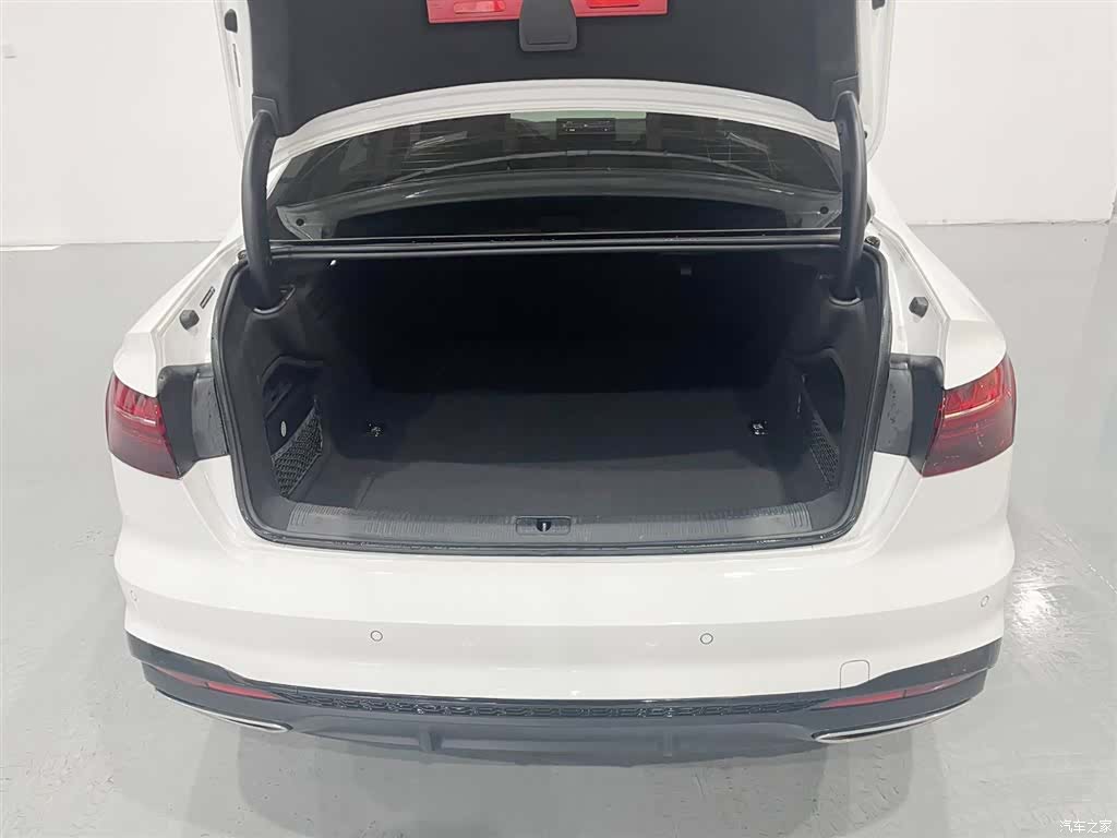 Audi A4L, 2023 7