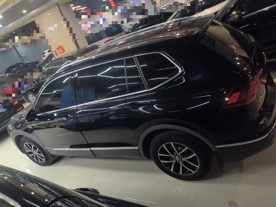 Volkswagen Tiguan L
