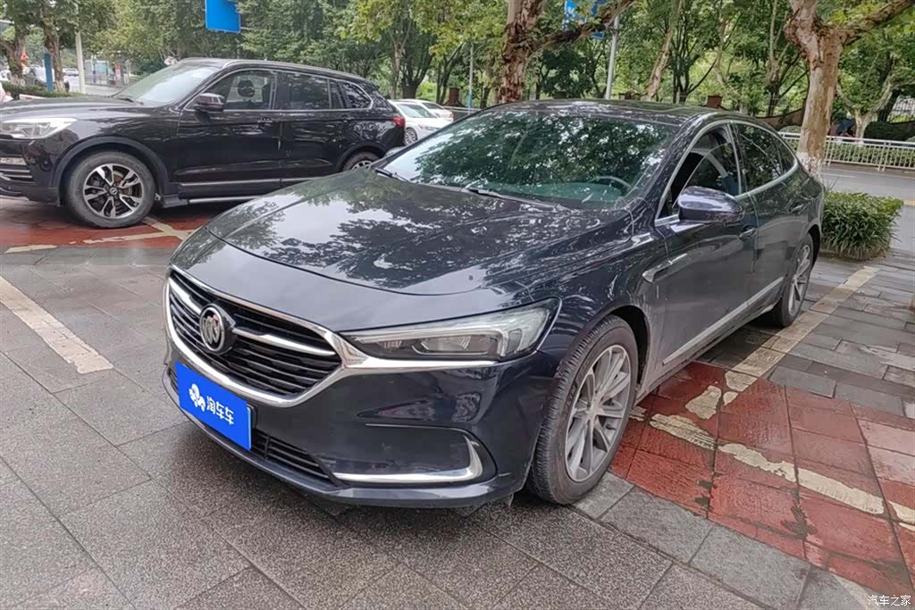 Buick LaCrosse, 2021 1