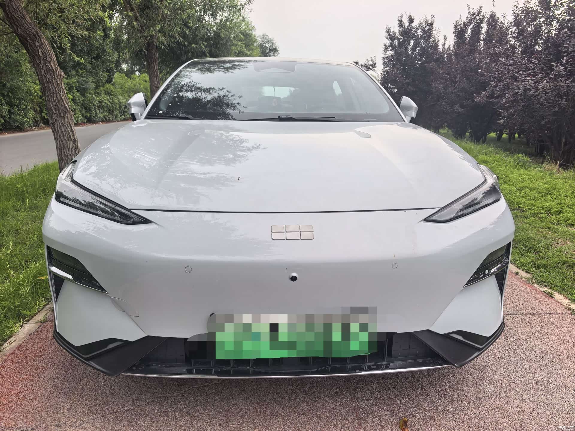Geely E8, 2025 2