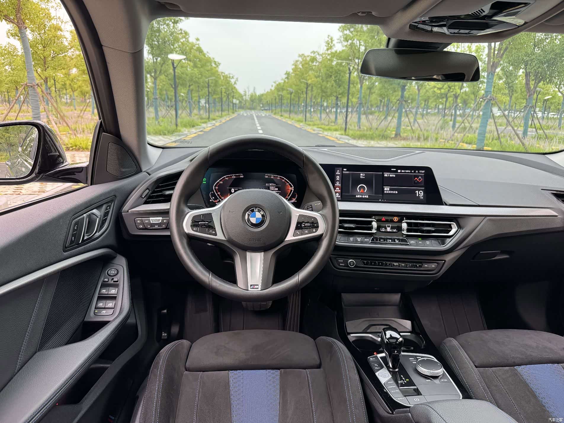 BMW 2 Series, 2024 17