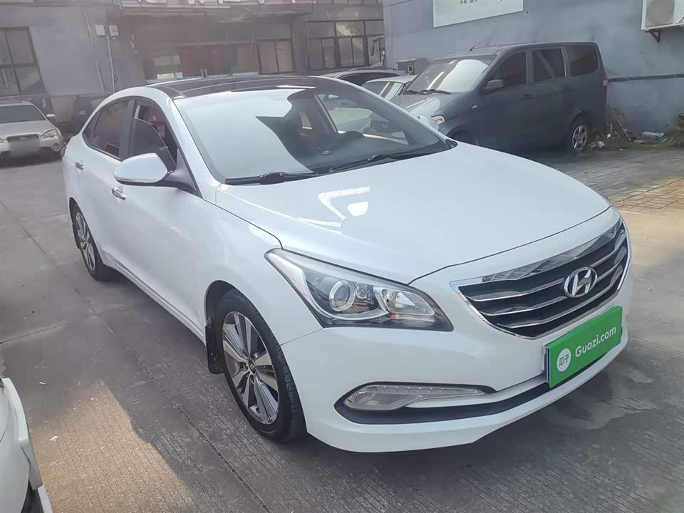 Hyundai Name picture