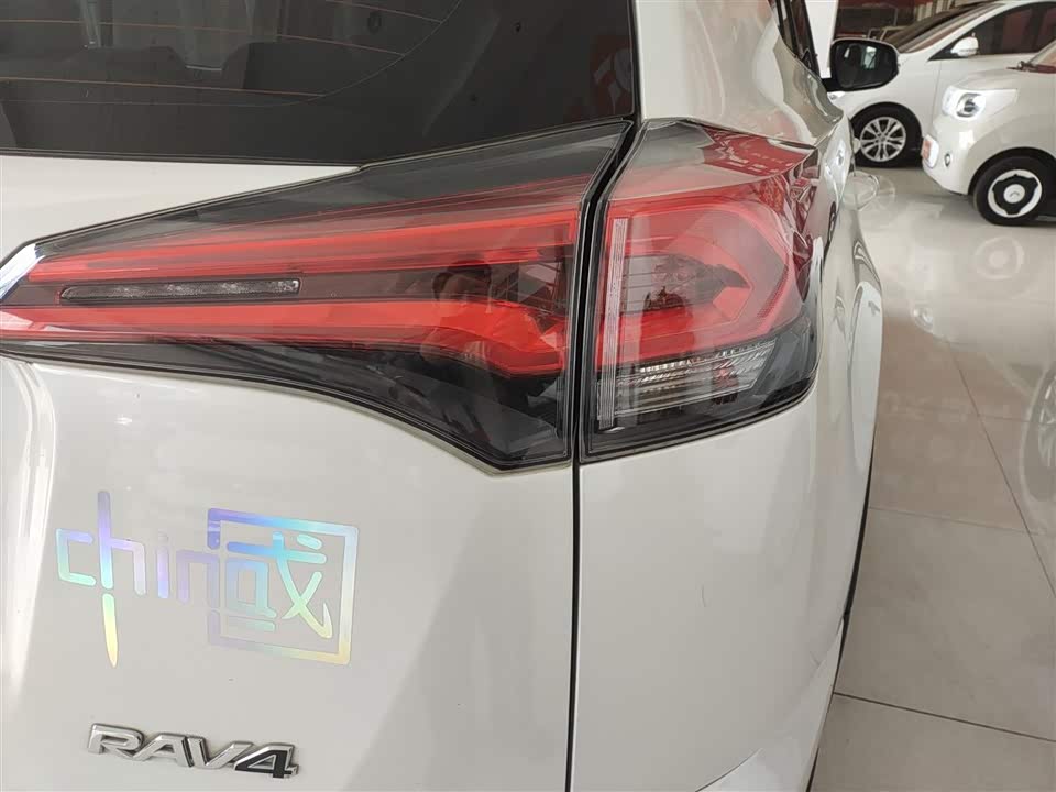 Toyota RAV4 Rongfang