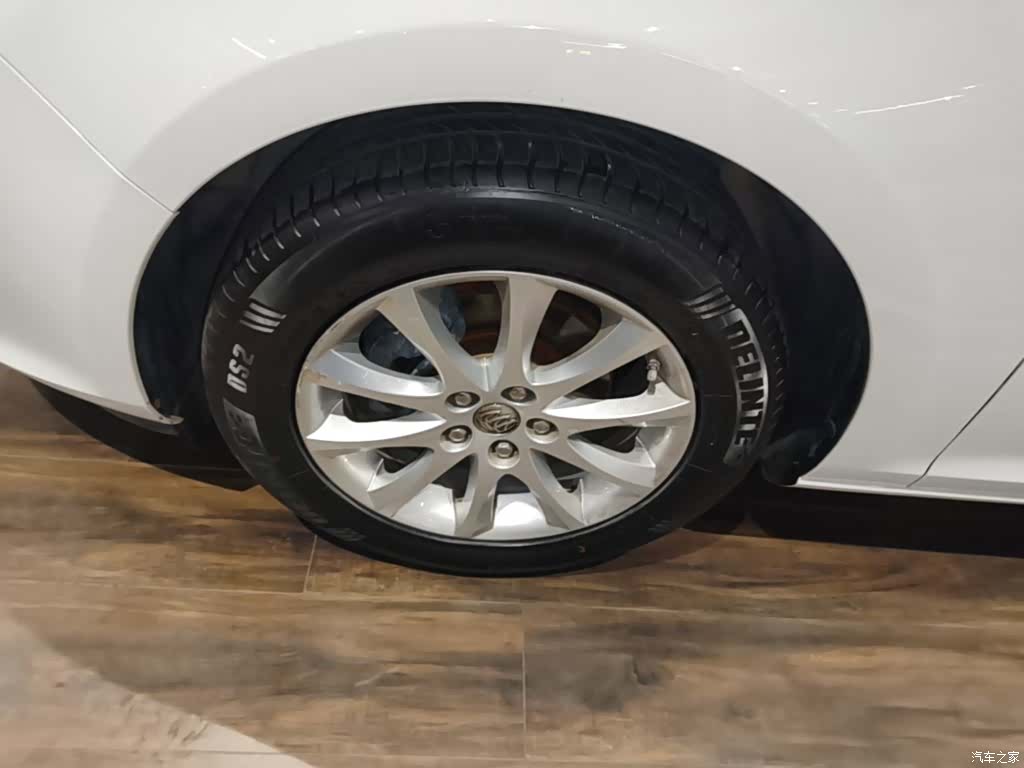 Buick XT, 2015 23