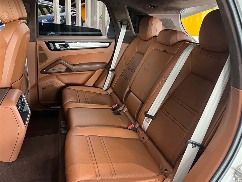 Porsche Cayenne, 2023 16