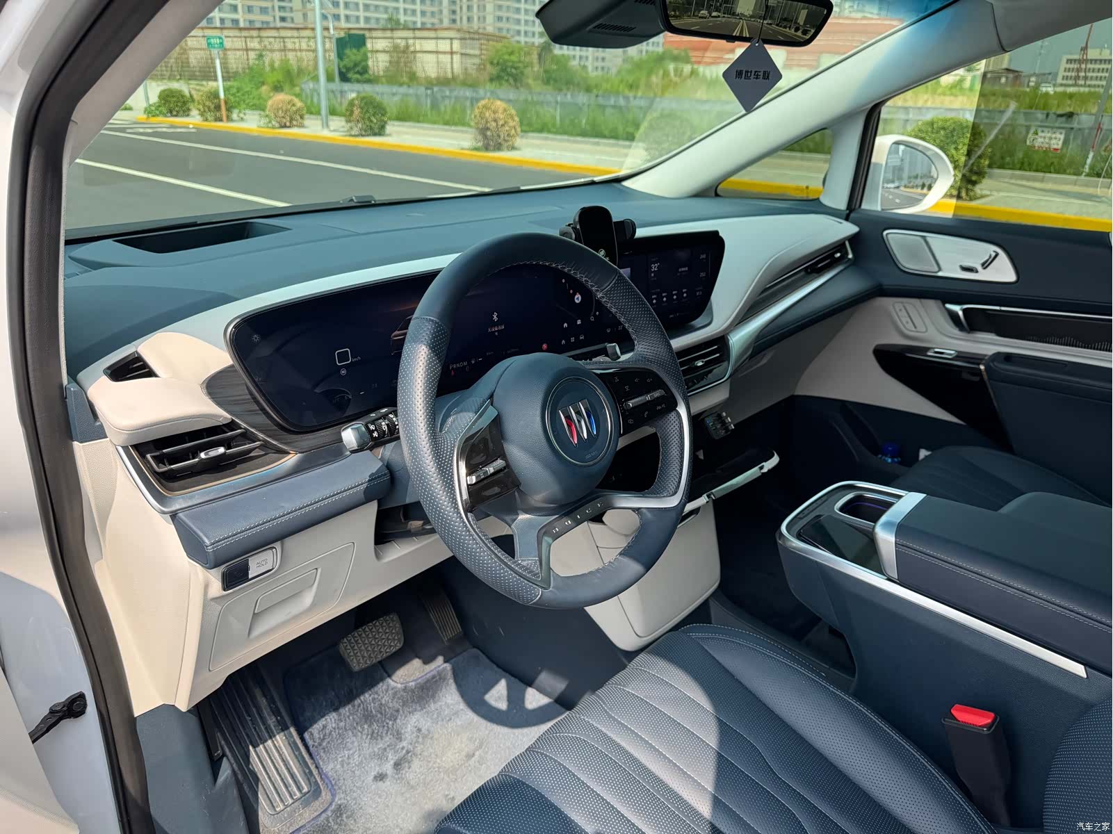 Buick Century, 2023 13